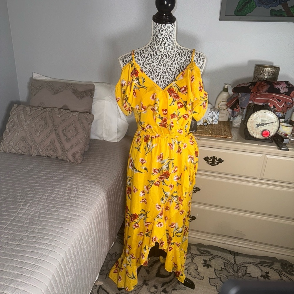 NWT blush Floral Yellow Dress juniors size M hi low maxi summer dress
